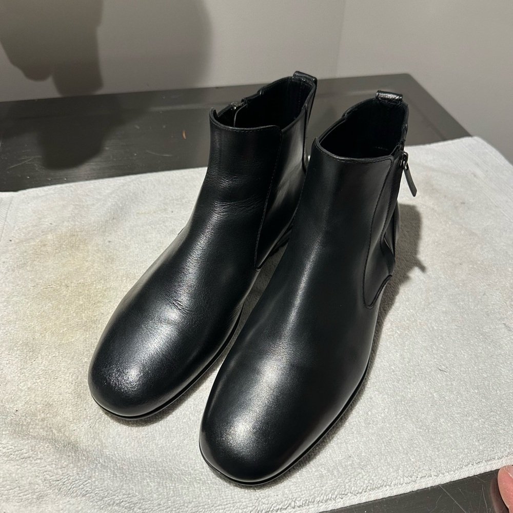 Salvatore Ferragamo Black Leather Ankle Zip Boots Size 9EE